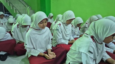 Murid Kelas 6 MIN 1 Sukoharjo Gelar Doa Bersama Jelang Tes Kemampuan Akademik (TKA) dan Asesmen Nasional (AN)